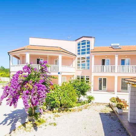 רוגוזניצה Apartments Hrgovic מראה חיצוני תמונה