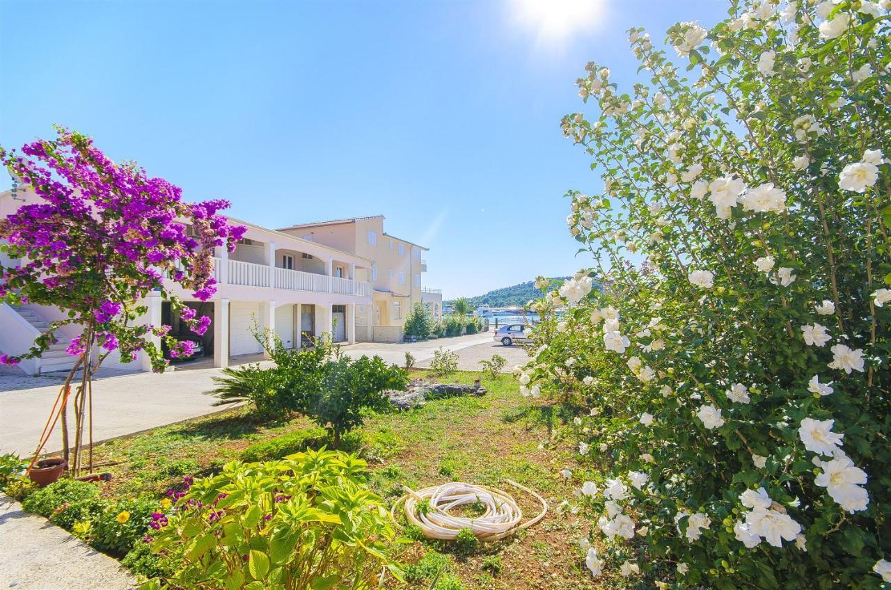 רוגוזניצה Apartments Hrgovic מראה חיצוני תמונה