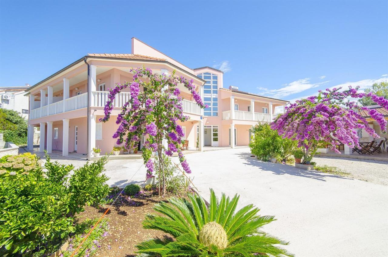 רוגוזניצה Apartments Hrgovic מראה חיצוני תמונה