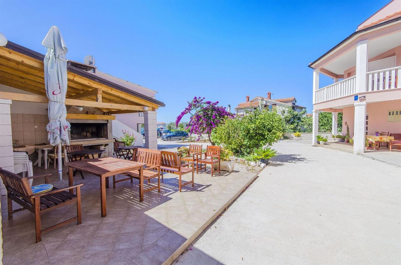רוגוזניצה Apartments Hrgovic מראה חיצוני תמונה