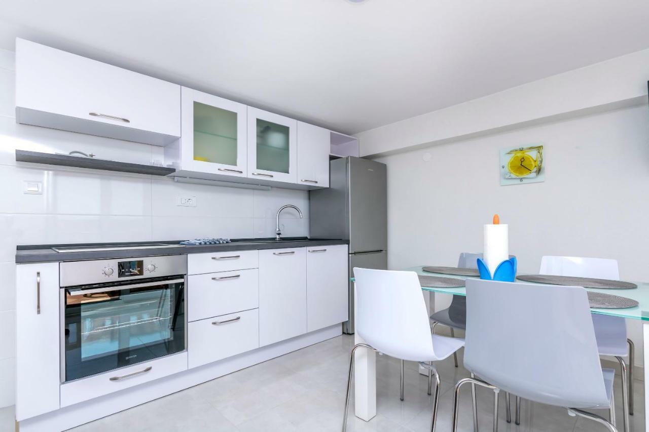 רוגוזניצה Apartments Hrgovic מראה חיצוני תמונה