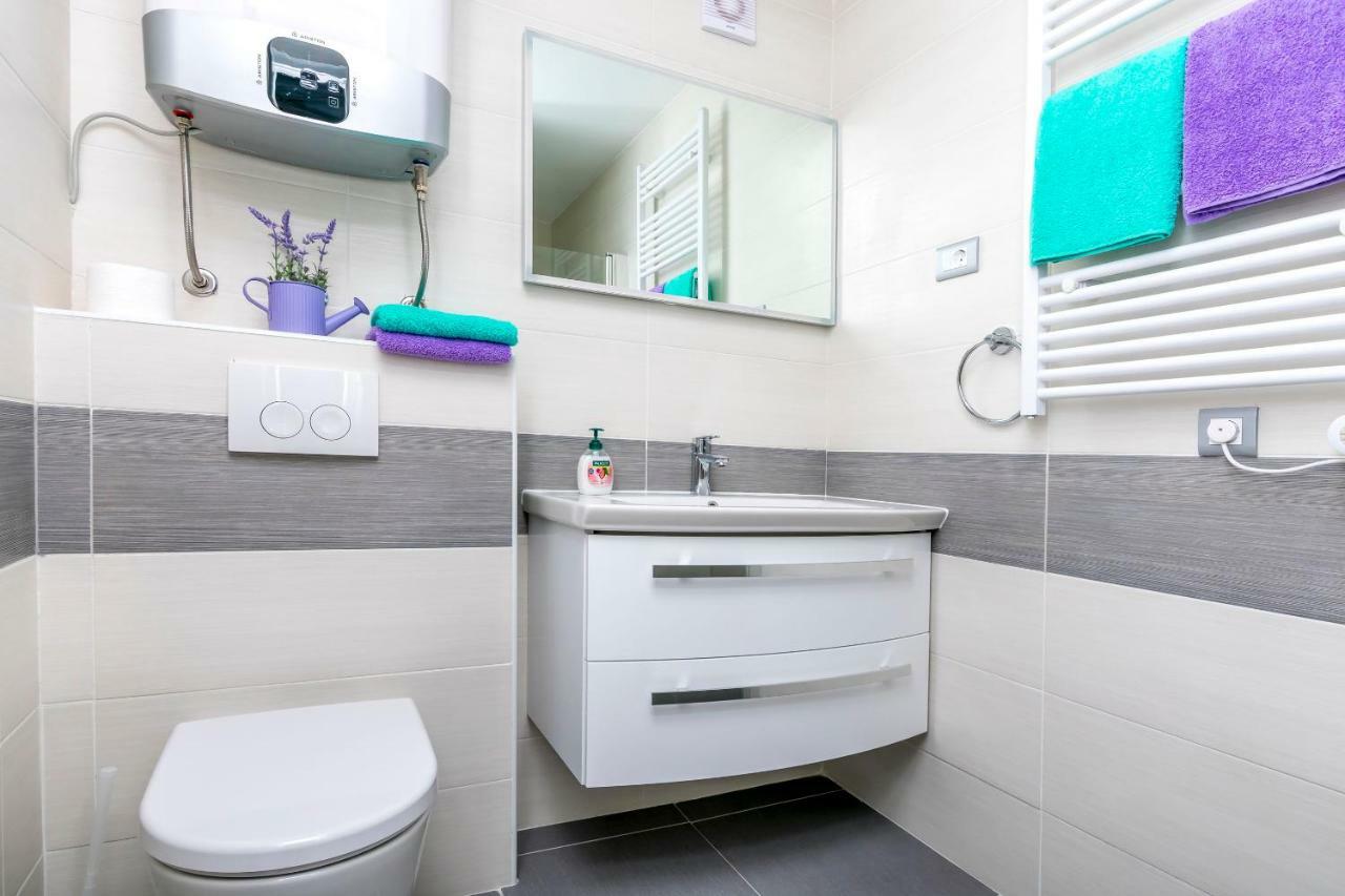 רוגוזניצה Apartments Hrgovic מראה חיצוני תמונה